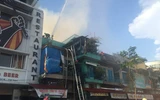 Chùm ảnh: Đang cháy lớn ở trung tâm Sài Gòn ảnh 12