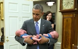 Khi ông Obama 'tập bò' và chụp selfie với trẻ nhỏ ảnh 12