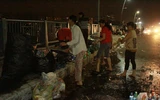 Rác thải ngập đường sau lễ giao thừa 2015 ảnh 7