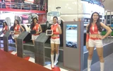 Dàn mẫu 'chân dài' khuấy động Motorshow 2014 ảnh 3