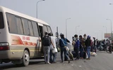 Hành khách ngùn ngụt đổ về 'đốt nóng' các bến xe, sân bay ảnh 9
