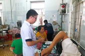 Điều tra vụ gần 200 người nhập viện nghi ngộ độc sau tiệc cưới Điều tra vụ gần 200 người nhập viện nghi ngộ độc sau tiệc cưới