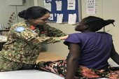 Cứu sống vợ con thống đốc, BS Việt ở Nam Sudan được tặng bò Cứu sống vợ con thống đốc, BS Việt ở Nam Sudan được tặng bò