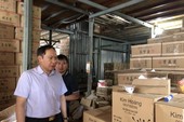 Nóng: 18 kho hàng tại TP.HCM nghi chứa hàng lậu, hàng cấm Nóng: 18 kho hàng tại TP.HCM nghi chứa hàng lậu, hàng cấm