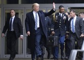 Trực tiếp: Ông Biden, bà Harris đã tuyên thệ nhậm chức ảnh 42 Ông Trump không giao vali hạt nhân cho ông Biden