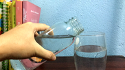 Bảo quản nước uống trong chai thủy tinh có an toàn không?