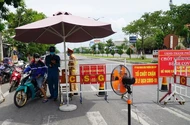 Bí thư Đà Nẵng đề nghị xử lý trách nhiệm chốt kiểm dịch bỏ lọt xe tải từ TP.HCM