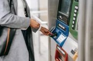 Nhật chấm dứt chính sách lãi suất âm sau 17 năm
