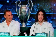 Nỗi lo của Ruud Gullit khi mang cúp đến Việt Nam