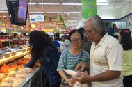 Co.opmart: Hộp thịt kho trứng giảm đến 40%...