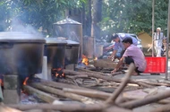 Thủ Đức đỏ lửa nghĩa tình hướng về miền Trung