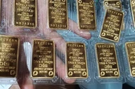 Đào móng làm nhà phát hiện vàng được chôn dưới đất, vàng thuộc về ai?