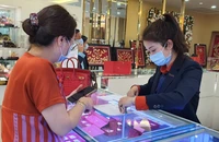 Chóng mặt với biến động kỳ lạ của giá vàng miếng SJC