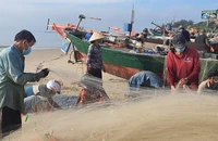 Kiến nghị hỗ trợ người dân bị ảnh hưởng do giá xăng, dầu tăng cao