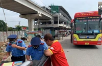Dẹp xe dù, bến cóc để Bến xe Miền Đông mới phát huy hiệu quả