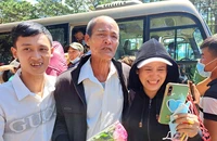 Hạnh phúc vỡ òa của nhiều người, nhiều gia đình trong ngày đặc xá