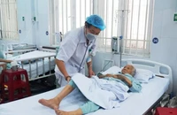 Nóng: Bộ Y tế và BHXH họp bàn về thanh toán BHYT với máy đặt, máy mượn