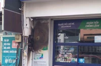Nổ điện khi đang kéo cáp, một người bị thương