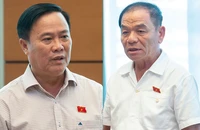 Theo các ĐBQH, việc có một cơ chế đặc thù để sáng tạo, đi trước lúc này là xứng đáng và rất cần thiết đối với TP.HCM. Trong ảnh: ĐB Nguyễn Quốc Hận và ĐB Lê Thanh Vân (Đoàn ĐBQH tỉnh Cà Mau). Ảnh: PHẠM THẮNG