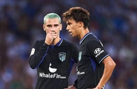 Man United ghi bàn khó khăn, tìm mua 'sao xịt'