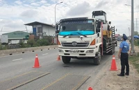 TP.HCM: Chấn chỉnh tình trạng phương tiện chở hàng quá tải