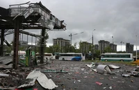 Nóng Nga-Ukraine 20-5: Vũ khí, tiền phương Tây tiếp tục đổ về Ukraine, vẫn còn chỉ huy Ukraine trong nhà máy Azovstal