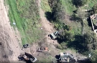 VIDEO: Lực lượng lính dù và UAV Nga chặn 2 đại đội Ukraine tiến công