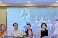 ‘Giáo sư Xoay’ viết nhạc kịch ‘Ông lão đánh cá và con cá mập’