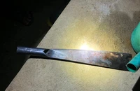 Chồng chém vợ trọng thương rồi bỏ trốn