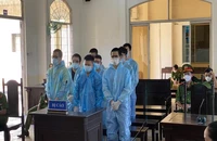 Nhóm người dùng tiền giả mua ma túy, mua hàng ở An Giang lãnh án
