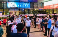 Sân bay Tân Sơn Nhất cần khơi thông ùn tắc