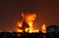 VIDEO: Toàn cảnh vụ Israel không kích giết chỉ huy nhóm Hồi giáo Jihad ở Gaza.