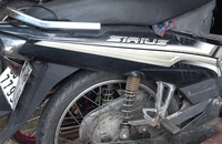 Bắt xe lạng lách đánh võng, phát hiện tang vật 1 vụ trộm