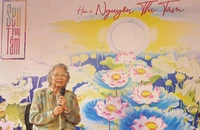 Tình yêu đặc biệt với sen của nữ họa sĩ 86 tuổi