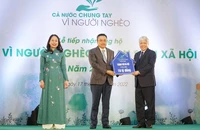 Nhiều tập đoàn, ngân hàng đăng ký ủng hộ hàng trăm tỉ đồng để 'không ai bị bỏ lại phía sau'