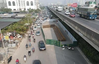 Hà Nội yêu cầu khẩn trương giải phóng vỉa hè để giảm ùn tắc trên đường Nguyễn Xiển