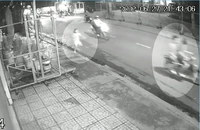 Hai thiếu niên cướp giật điện thoại của bé gái 10 tuổi ‘sa lưới’