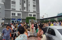 Cháy chung cư đường Kinh Dương Vương, hàng trăm cư dân bỏ chạy
