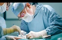 Bé 3 tuổi bị múc bỏ một mắt vì phát hiện muộn u võng mạc
