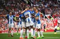Brighton tạo nên địa chấn tại Old Trafford