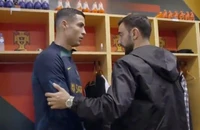 Hàng loạt cầu thủ MU lên tiếng về scandal của Ronaldo