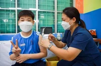 9 quận tại TP.HCM chưa tổ chức tiêm vaccine cho HS tại trường