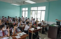 Phụ huynh bị lừa bằng chiêu “con té lầu”: Trường học tăng cường bảo mật thông tin cá nhân