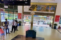 Cận cảnh An Đông Plaza 'đông cứng' giữa khung giờ sầm uất nhất