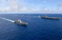 Cuộc tập trận chung giữa Mỹ và Hàn Quốc có sự tham gia của tàu sân bay USS Ronald Reagan. Ảnh: AP