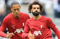 Messi tạo tiếp kỷ lục ở Mỹ, Ronaldo ở lại đội tuyển, không bán Salah giá 150 triệu bảng