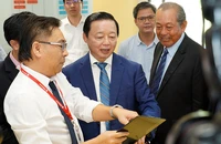 Phó Thủ tướng Trần Hồng Hà tham quan Trung tâm đào tạo điện tử, vi mạch bán dẫn (ESC) tại Khu công nghệ cao TP.HCM.
