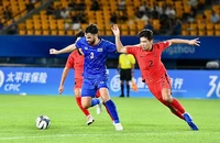 Trận Olympic Thái Lan tại vòng bảng thua đậm Olympic Hàn Quốc 0-4.