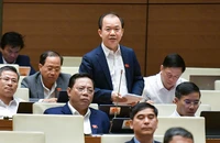 ĐBQH cảnh báo tâm hồn người Việt Nam đang bị Facebook, YouTube, TikTok thao túng
