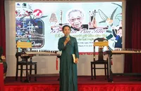 Trên con tàu Giáo sư Trần Văn Khê từng ôm đờn sang Pháp